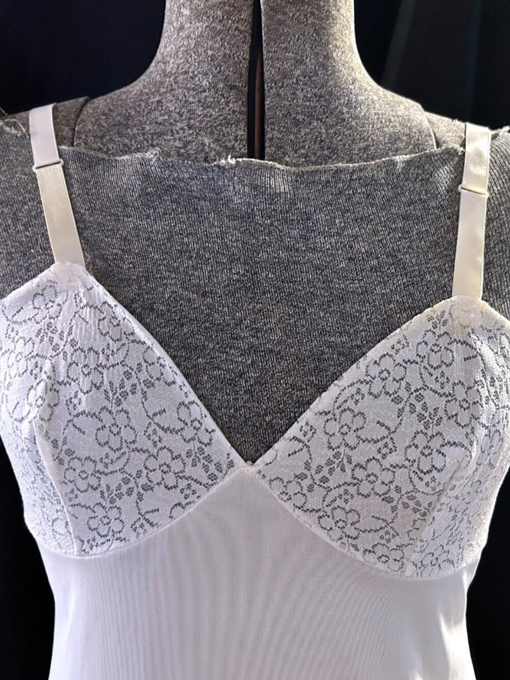 Vintage 80's White Nylon Full Slip Size SM Lace Bodice Adjustable Length - Picture 2 of 6